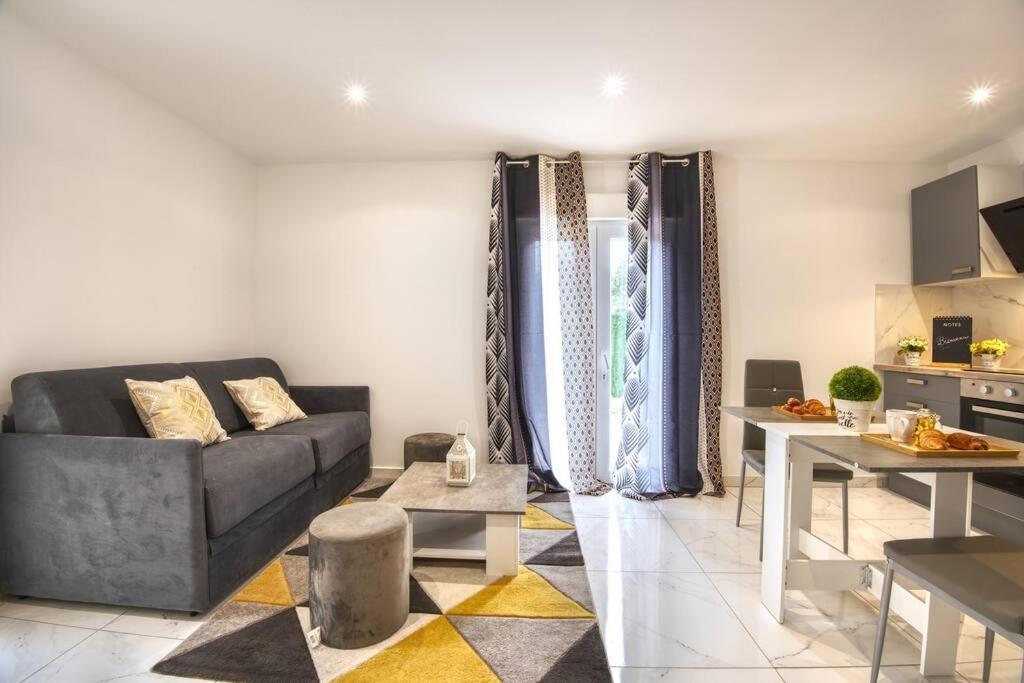 Appt P2 De 1 A 6 Pers A Rognac Apartamento Exterior foto