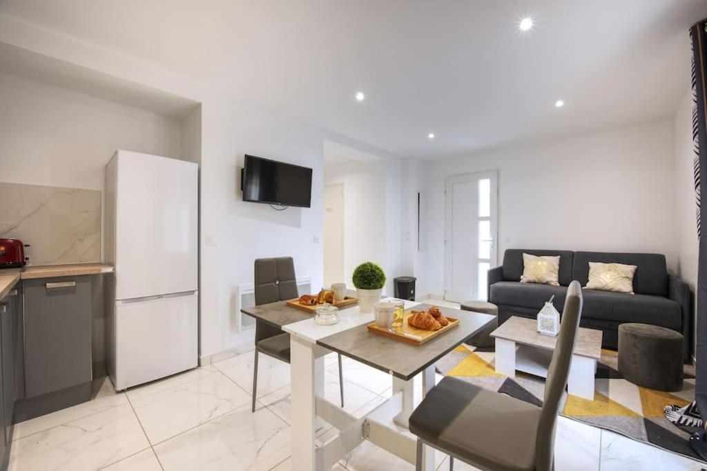 Appt P2 De 1 A 6 Pers A Rognac Apartamento Exterior foto