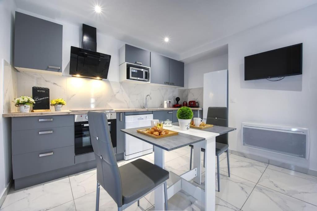 Appt P2 De 1 A 6 Pers A Rognac Apartamento Exterior foto